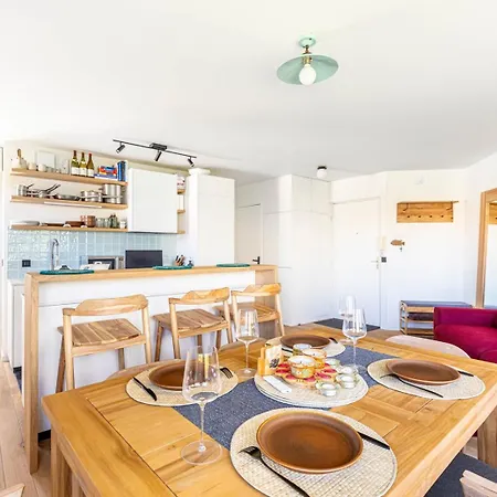 Appartement Guestready - Sunny Chic Retreat With Balcony