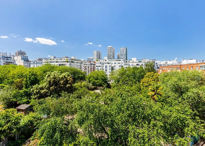 Appartement Guestready - Sunny Chic Retreat With Balcony