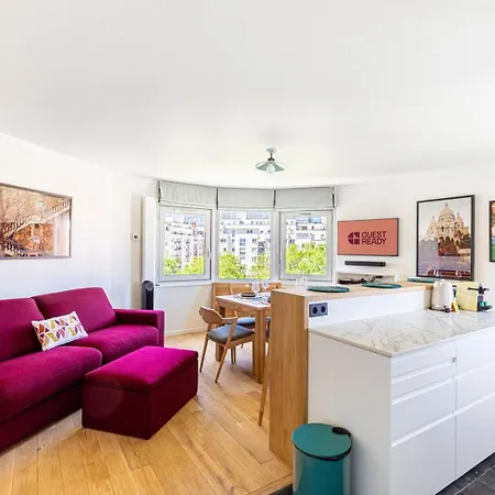 Guestready - Sunny Chic Retreat With Balcony * Paris